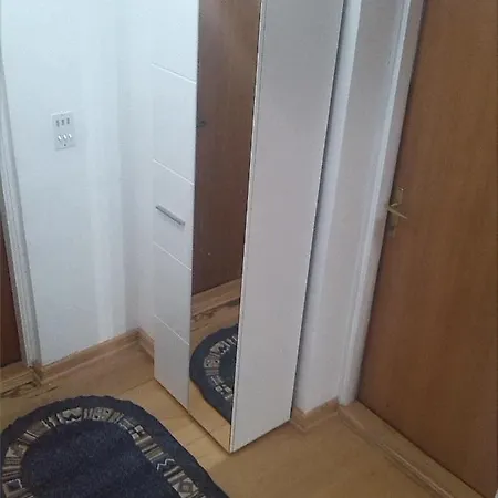 아파트 Apartman Ivana 페일